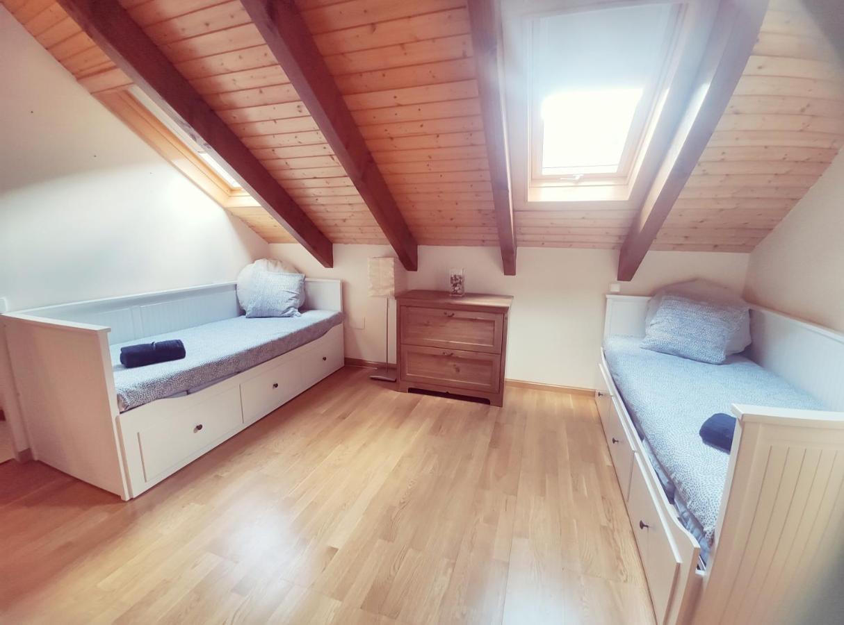 Duplex Familiar Izarraitz Leilighet Villanúa Eksteriør bilde